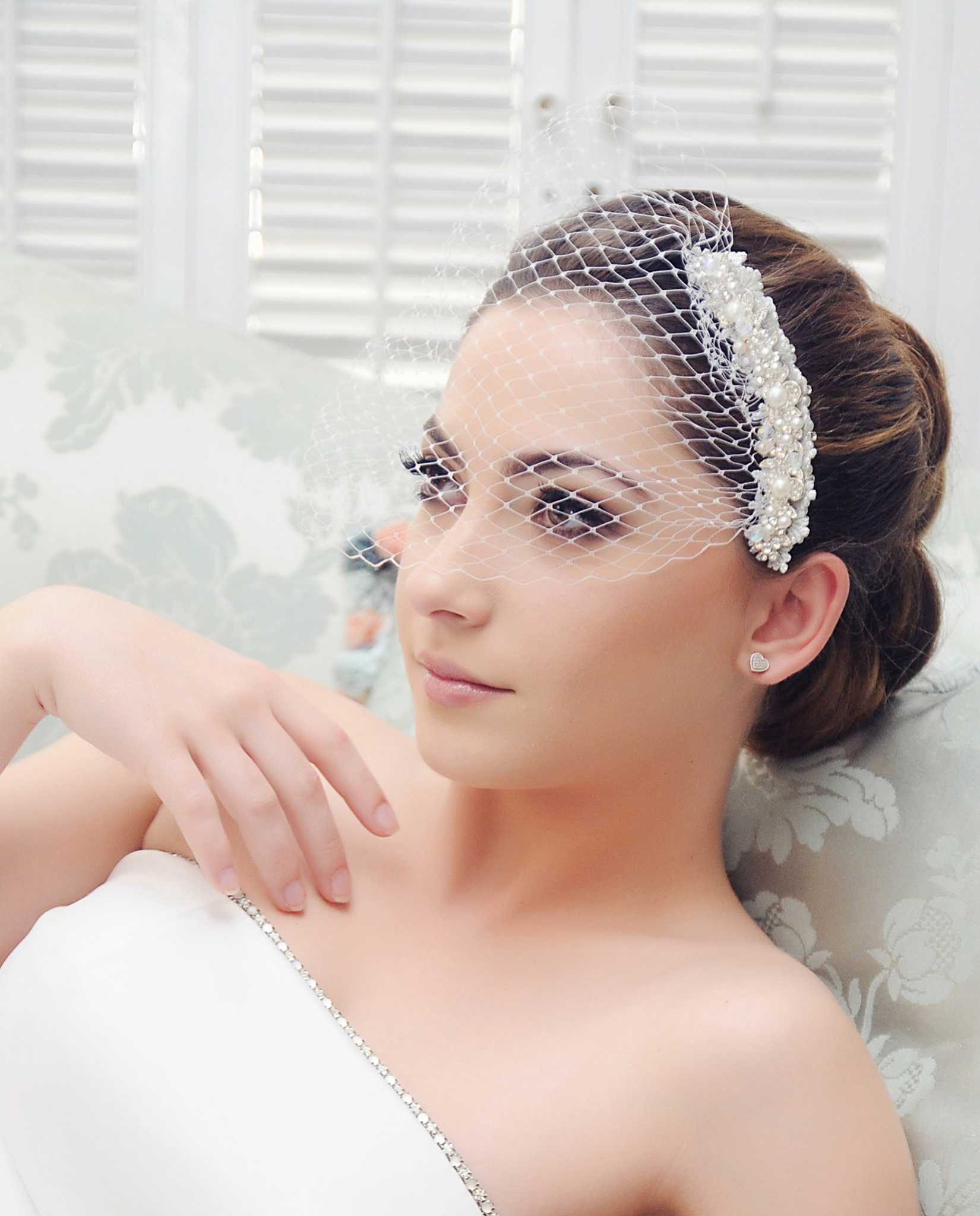 Samantha • Bridal Mini Birdcage Face Veil